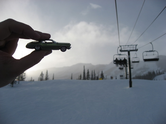Snowboarding at the Kicking Horse Resort